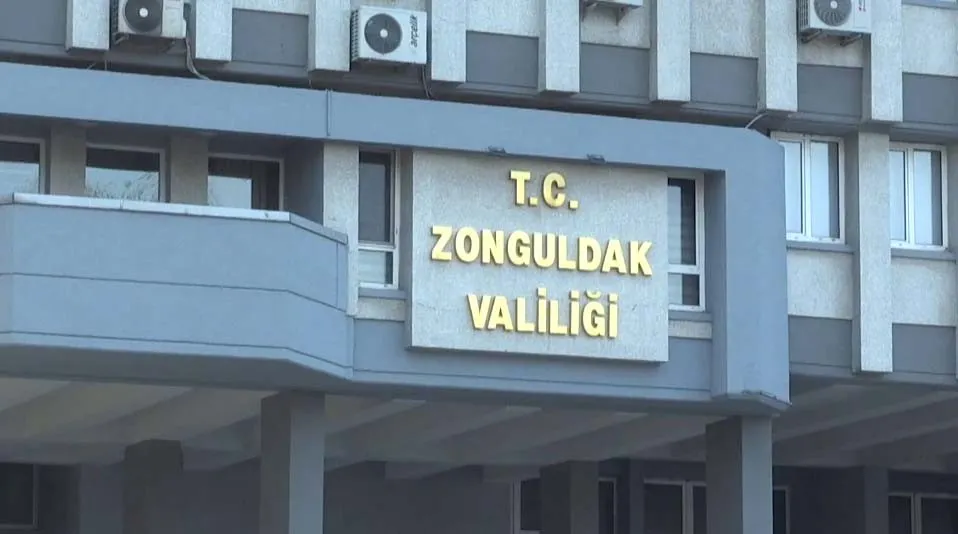 Zonguldak’ta Şok Olay: Veli Polis Zoru ile Milli Eğitim Müdürlüğü’nden Çıkartıldı