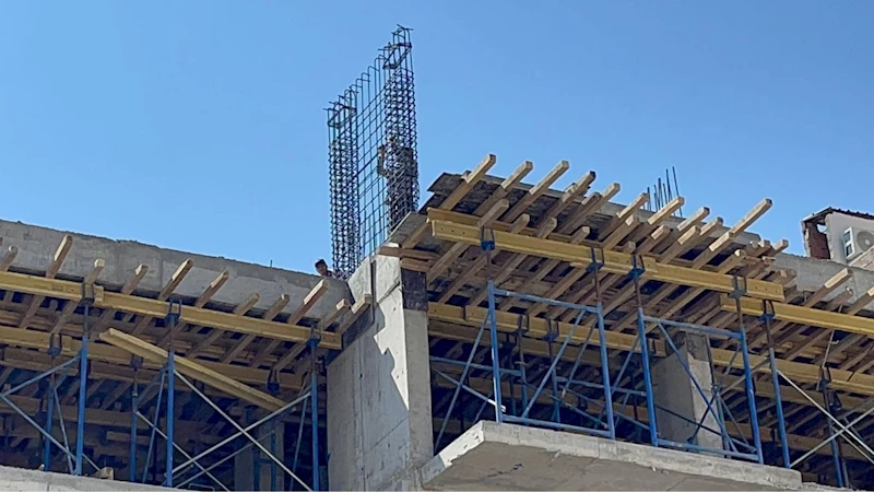 Adıyaman’da inşaat güvenliği krizi: Vatandaşlar ve çalışanlar endişeli  - Videolu Haber