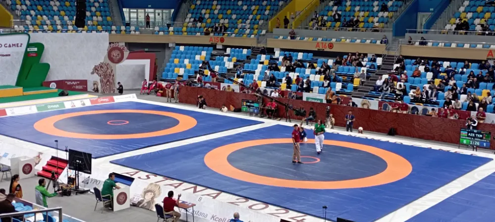 5.Dünya Göçebe Oyunlarında Alaş Kuraş(Güreş) yarı final müsabakalarıyla devam ediyor. 