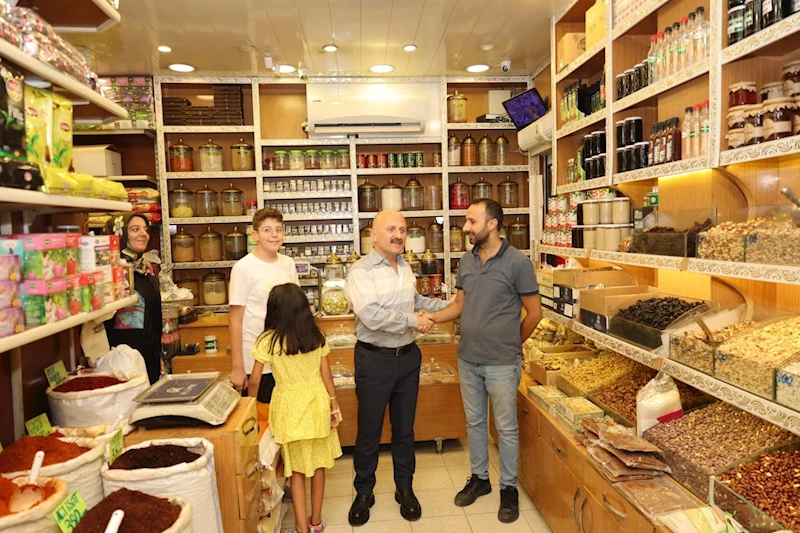 Vali Varol, esnaflarla bir araya geldi 