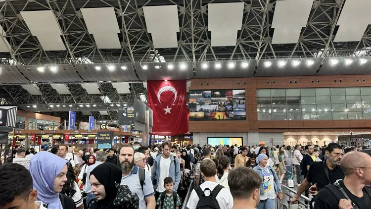 Vizesiz Iraklılara Kapı Açıldı: Türkiye’nin Geleceği Tehlikede mi?