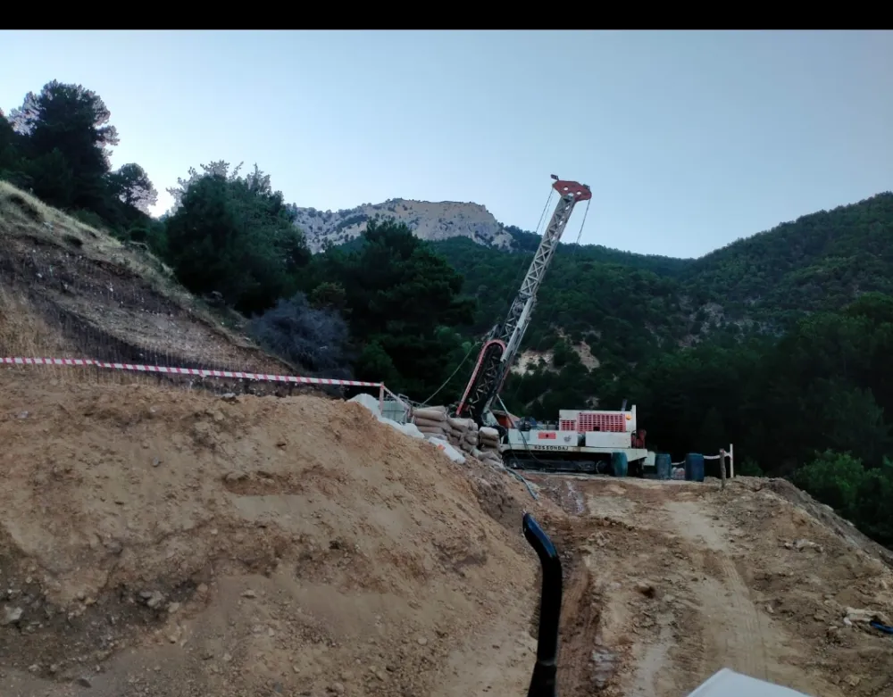 AKDAĞ’DA SONDAJ ÇALIŞMALARI BAŞLADI