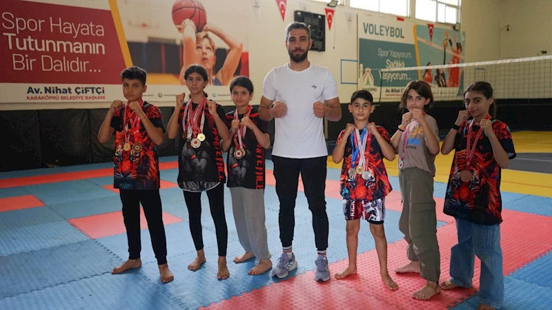 Karaköprülü minik sporculardan Türkiye Şampiyonasında büyük başarı 