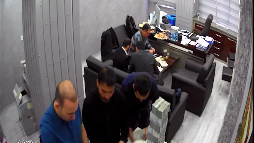 Para sayma görüntüleri sonrası CHP