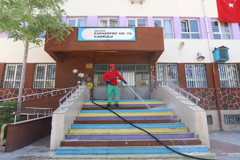 Eğitim sezonu öncesi okullarda kapsamlı temizlik  