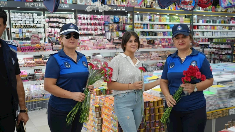 Adıyaman Zabıtasından ‘Zabıta Haftası’ yürüyüşü ve karanfil dağıtımı  - Videolu Haber