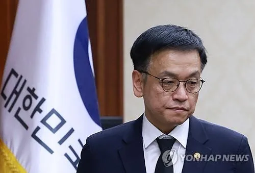 Hükümet gerekirse ek ekonomik teşvik önlemlerini değerlendirecek: Geçici Başkan