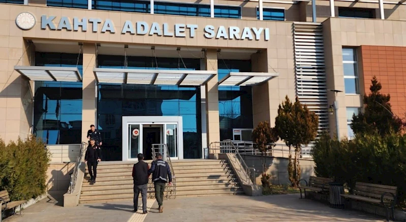 Kahta’da uyuşturucu operasyonları: 30 gözaltı, 6 tutuklama 