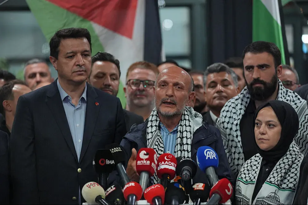  “Uluslararası Sularda Alıkonulan Türk Milletvekilleri Türkiye’de: ‘İsrail Hukuk Tanımıyor’”