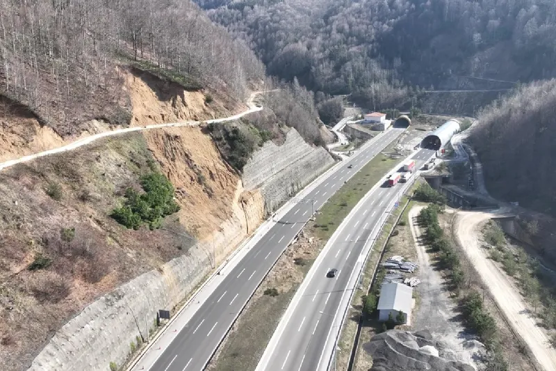 Bolu Dağı Tüneli İstanbul yönü hafta içi her gün 5 saat kapanacak