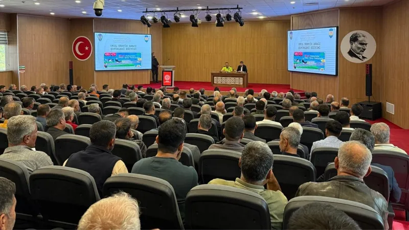 Adıyaman’da servis şoförlerine yönelik bilgilendirme toplantısı yapıldı 