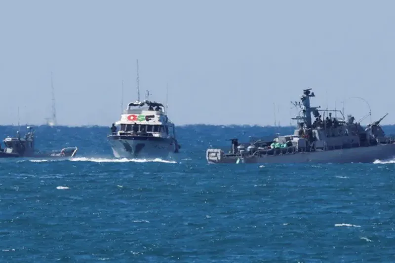 Siyonistlerce alıkonulan aktivistler Aşdod Limanı