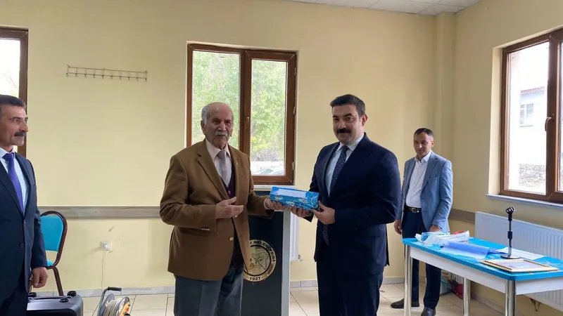 Arpaçay Kaymakamı Akköz, muhtarlarla kahvaltı programında buluştu