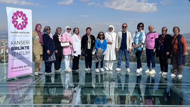 KANSEV’den meme kanseri farkındalığına anlamlı etkinlik
