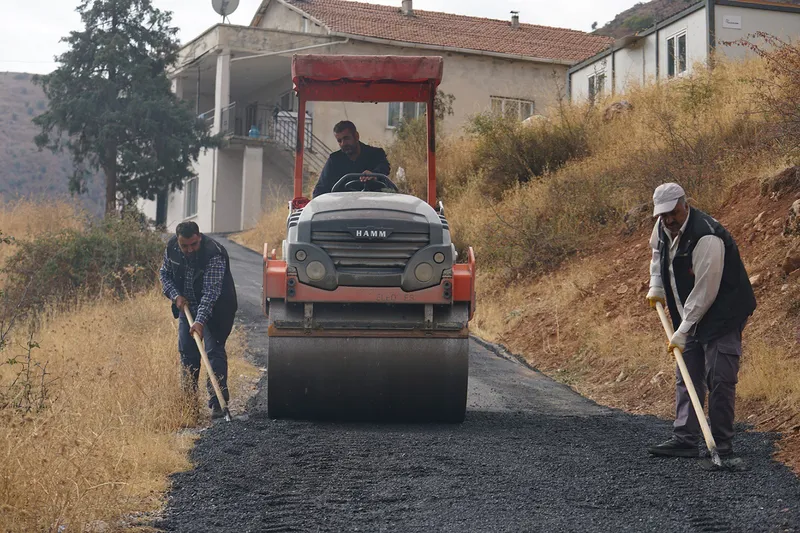 Yeşilyurt Belediyesi asfaltlama çalışmalarına hız verdi