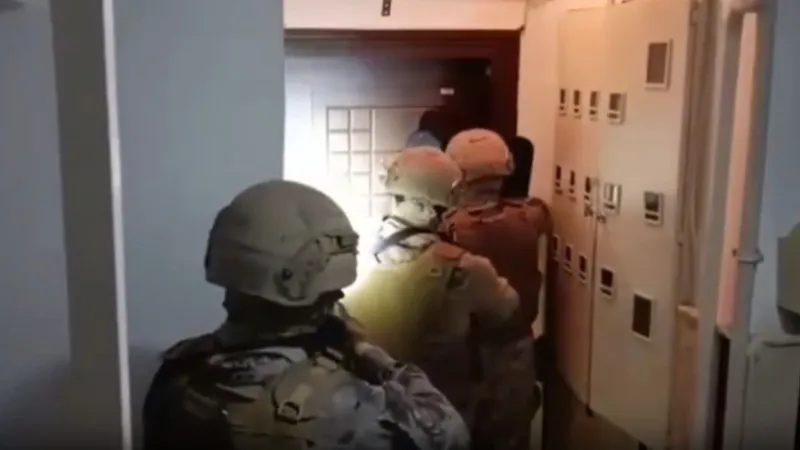İstanbul merkezli 9 ilde organize suç örgütüne operasyon: 42 şüpheli yakalandı  - Videolu Haber