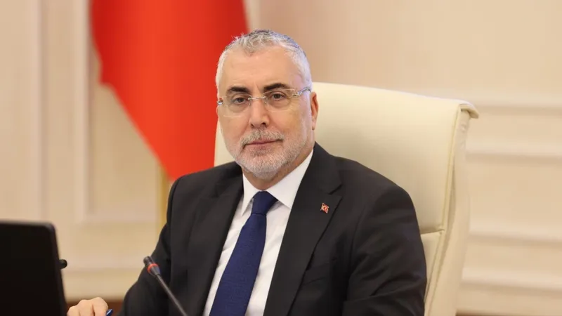 Şehit ve gazi çocuklarına eğitim yardımı ödemeleri yarın başlıyor  