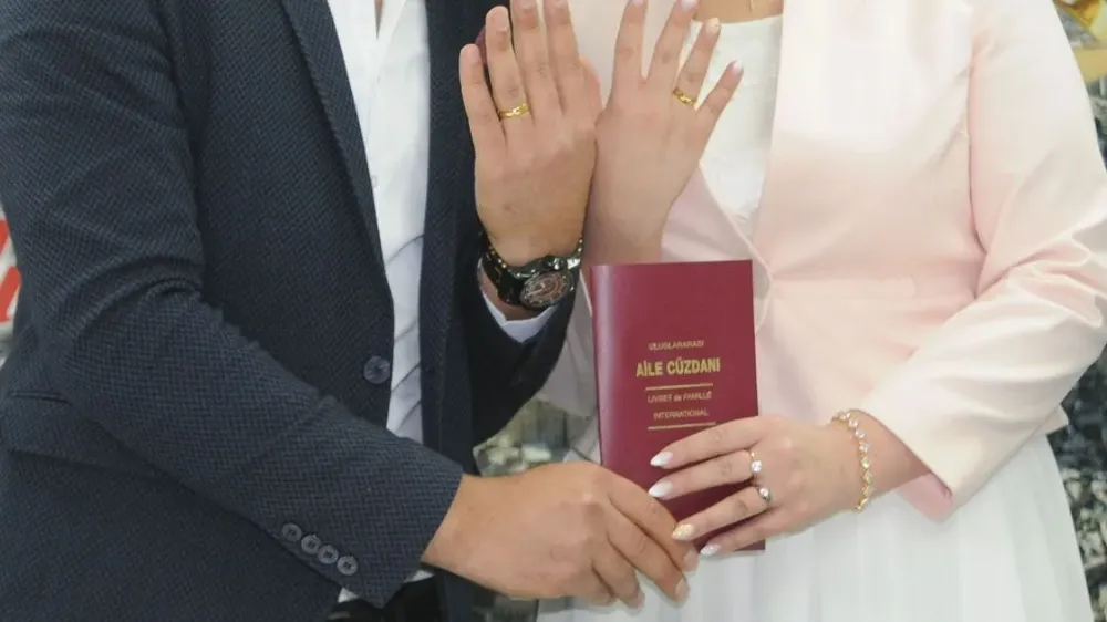 AK Parti’den “Evlilik Seferberliği”: Bekâr Gençlerle Yüz Yüze Dönem Başlıyor!