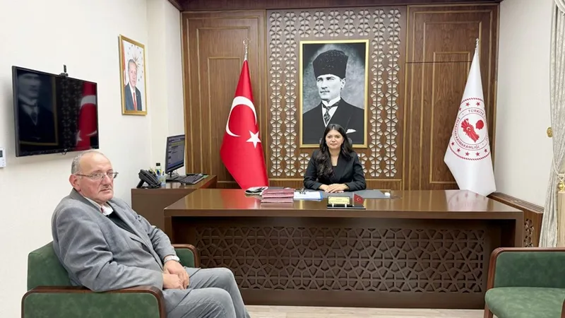 Şalpazarı’nın ilk kadın kaymakamı görevine başladı