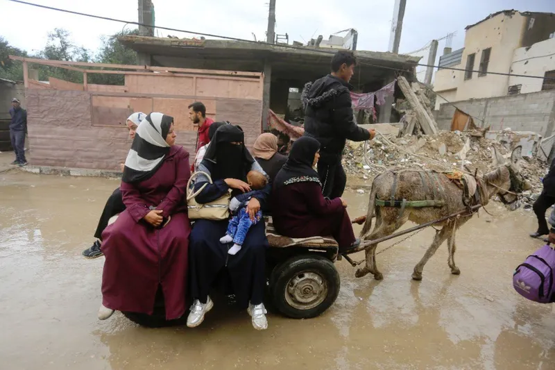 BM: Gazze’de kadınlar enkazların arasında, açlık içinde ve sağlıksız şartlarda doğum yapıyor