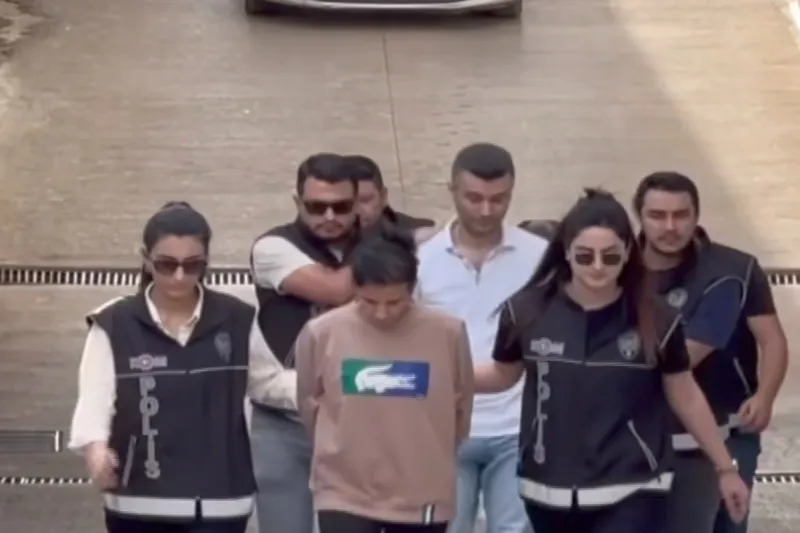 Adana’da 8 milyon 820 bin liralık dolandırıcılık çetesi çökertildi