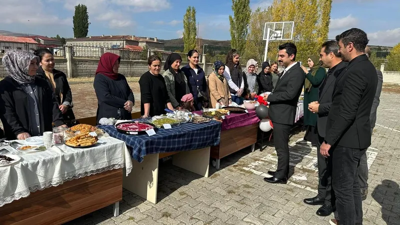 Kaymakam Muhammed Emin Tutal, Filistin yararına düzenlenen kermese katıldı