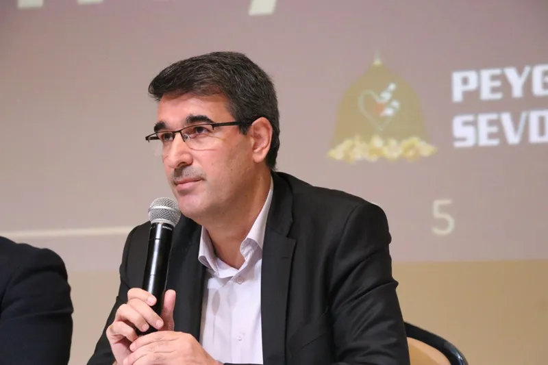 Dr. Bulut: Namaz, ahlaki topluluk oluşturur