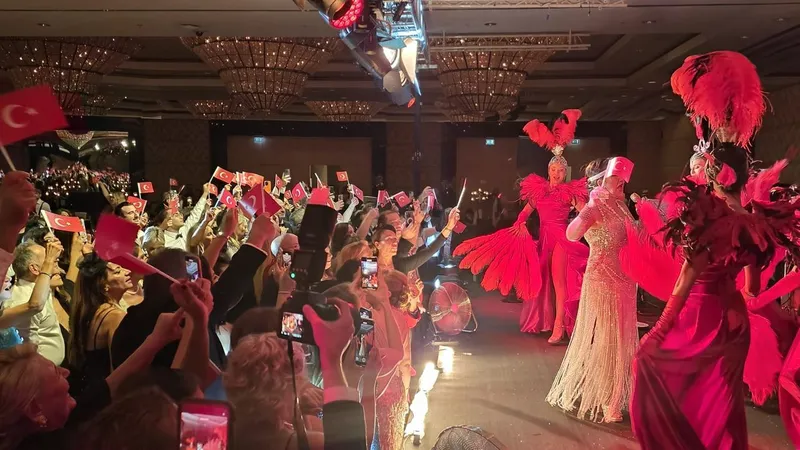 Cumhuriyet’in 102. Yılında Türk Eğitim Derneği’nden anlamlı balo