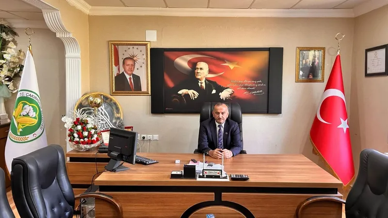 Başkan Miktat Çetin’den 29 Ekim Cumhuriyet Bayramı mesajı 