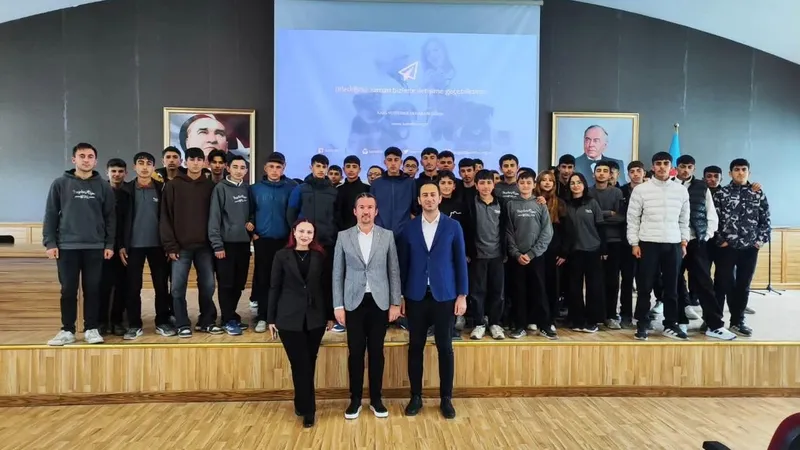 Kars Veteriner Hekimleri Odası Başkanı Ercan Ödül, kariyer günlerinde öğrencilerle buluştu