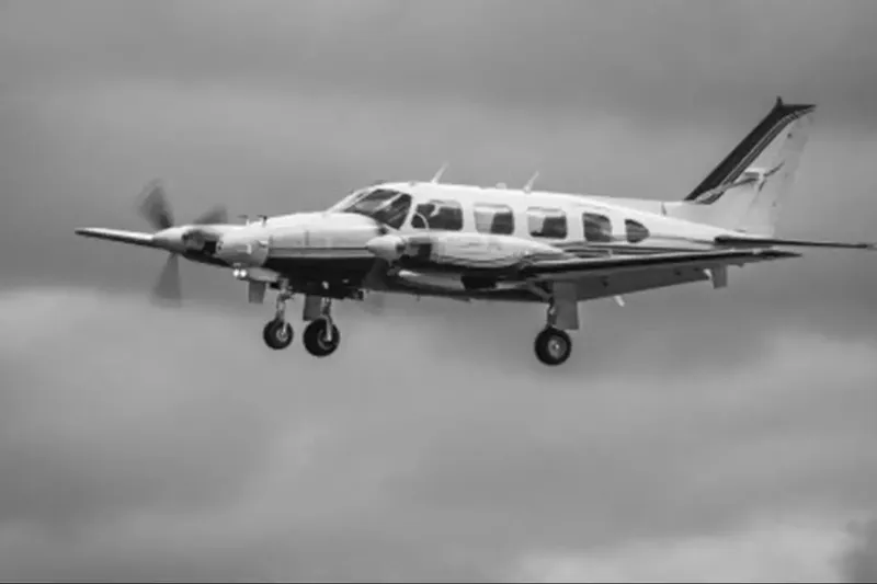 Kenya’da 12 yolcuyu taşıyan uçak düştü