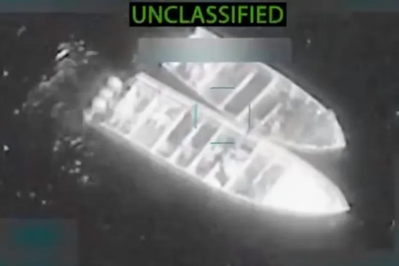 ABD ordusu, uyuşturucu kaçakçılığı yaptığı iddia edilen 4 tekneyi vurdu: 14 ölü