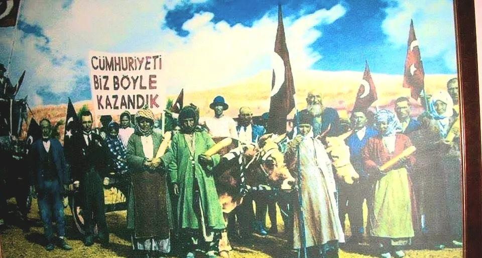 Sonsuza dek Cumhuriyet, Sonsuza dek Atatürk