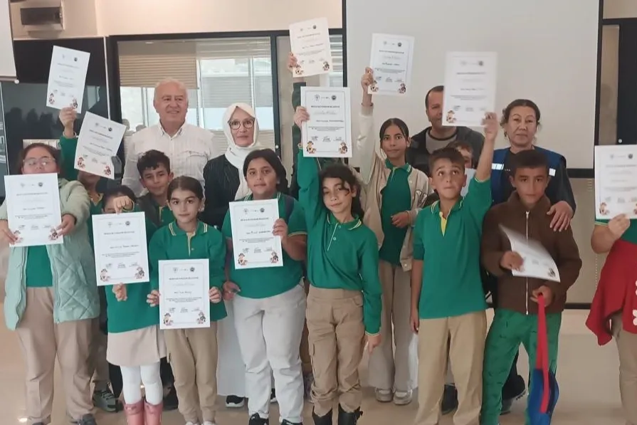 Muğla’da minik tadımcılara zeytinyağı eğitimi