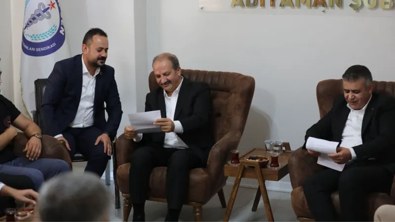 Sağlık-Sen Genel Merkez Yönetimi’nden Adıyaman Şubesi’ne ziyaret 