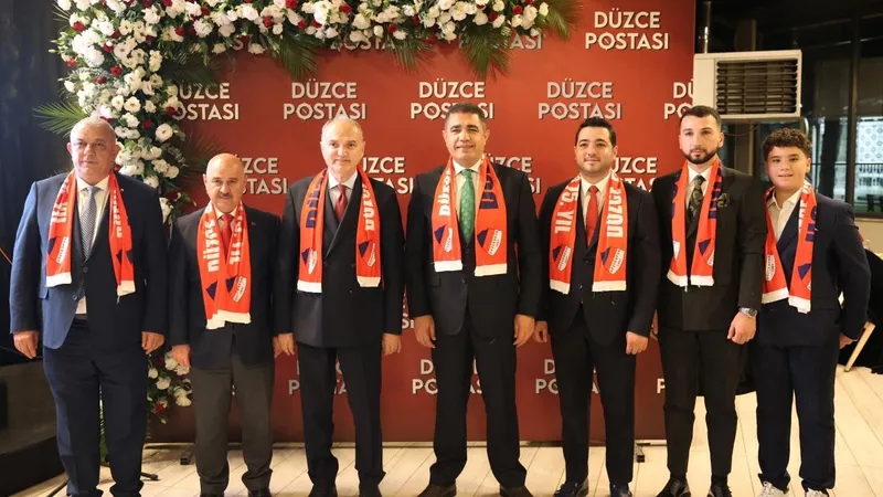 75 yaşındaki gazete törenle Cahit Vuruş