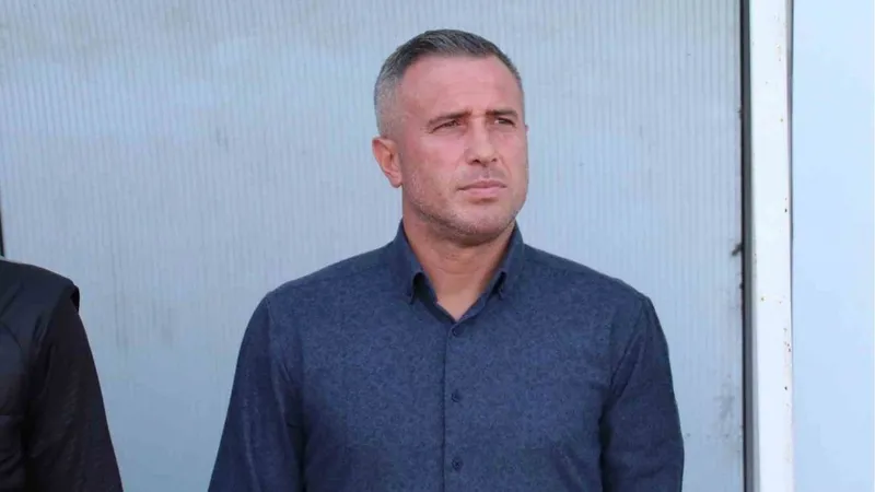 Kadir Kar, Düzcespor Teknik Direktörlüğünü bıraktı