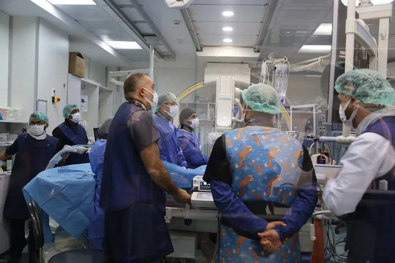 Diyarbakır’da çocuk kardiyolojisi uzmanları bilgi ve deneyimlerini paylaştı