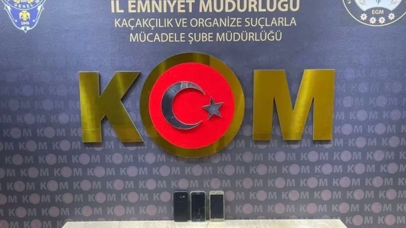 Kahramanmaraş’ta Ehliyet Sınavında Kopya Düzeneğiyle Yakalandı 