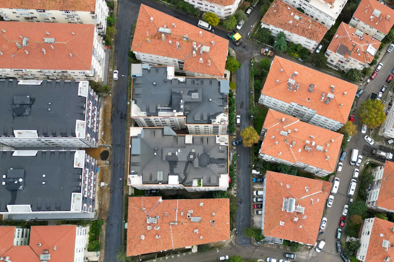 İstanbul Maltepe’de asfalt çalışmalarına devam