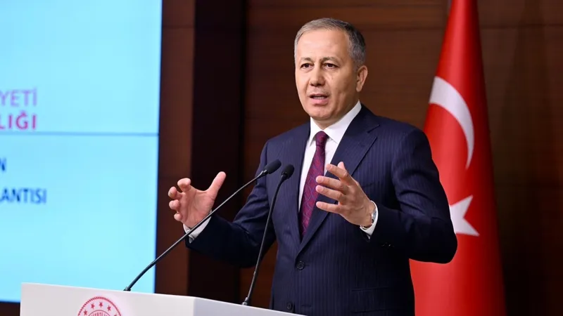 Ankara, Kocaeli ve Artvin’de eş zamanlı operasyon: 1 ton 508 kilo skunk ele geçirildi 