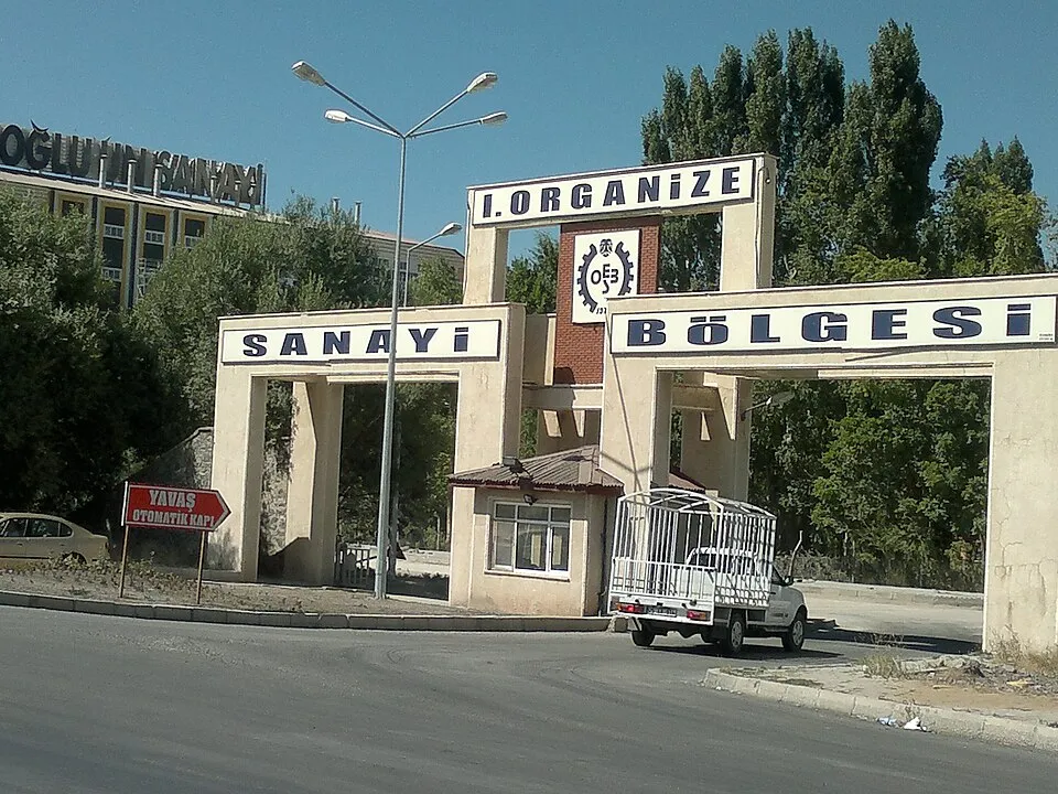Sanayi Hayali, Genç Göçü Gerçeği