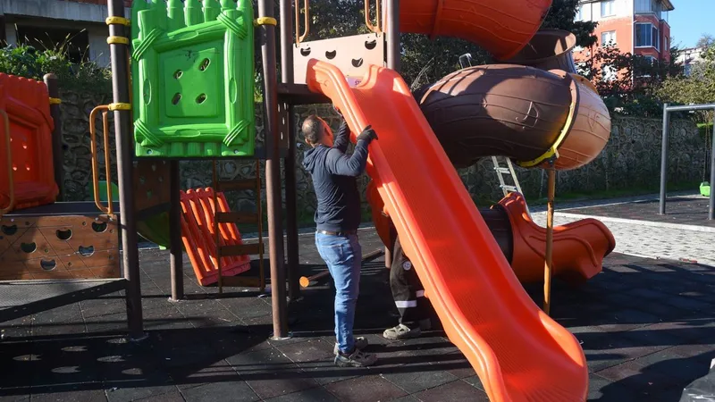 Giresun Belediyesi çocuk parklarını yeniliyor