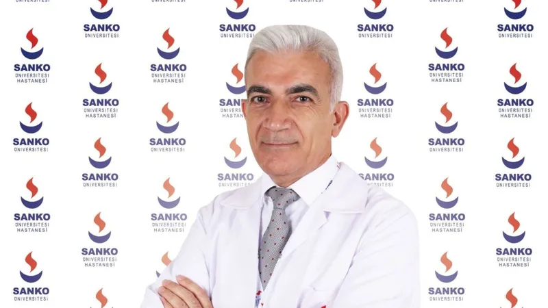 Dr. Ahmet Köse: ‘Kalbinde üfürüm duyulan her çocuk değerlendirilmeli’ 