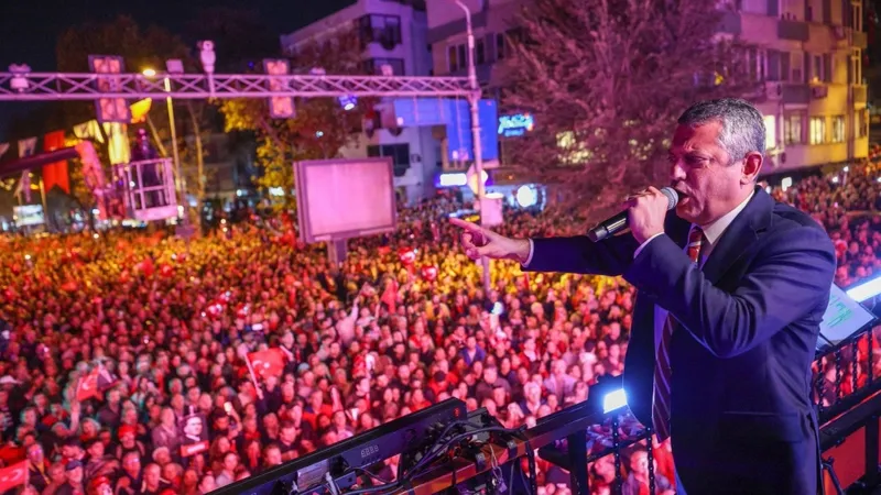 Özgür Özel’den Cumhurbaşkanı Erdoğan’a çağrı: ‘İstanbul seçimlerini yenileyelim’ 