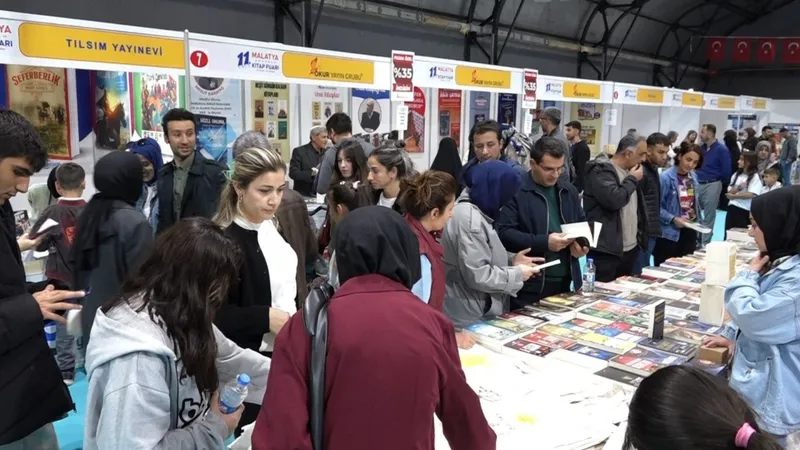 Malatya’da kitapseverler 11. Anadolu Kitap Fuarı’nda buluştu 