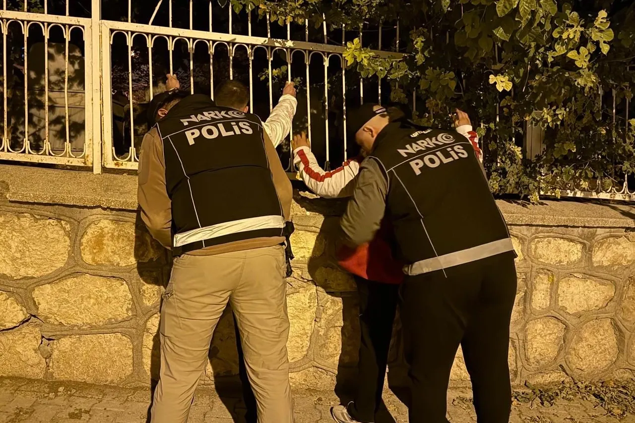 Adıyaman’da narkotikten şok uygulama