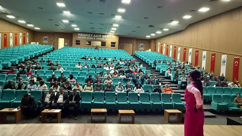 Antalya Gençlik ve Spor İl Müdürlüğü Himayesinde İş Güvenliği Eğitimi düzenlendi