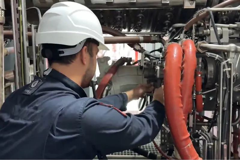 Bakan Bayraktar: Depolama tesislerimizde yüzde 100 doluluk oranıyla kışa hazırız