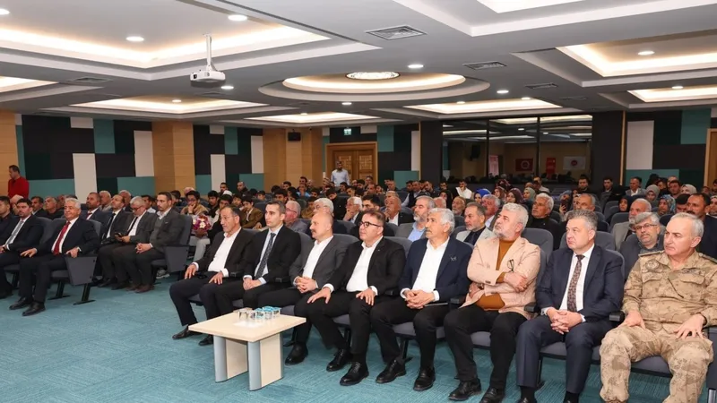 Adıyaman’da  ‘Sahabe Nesli ve Safvan Bin Muattal’ Konferansı düzenlendi 